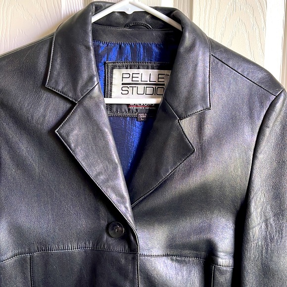 Leather jacket - Picture 3 of 3